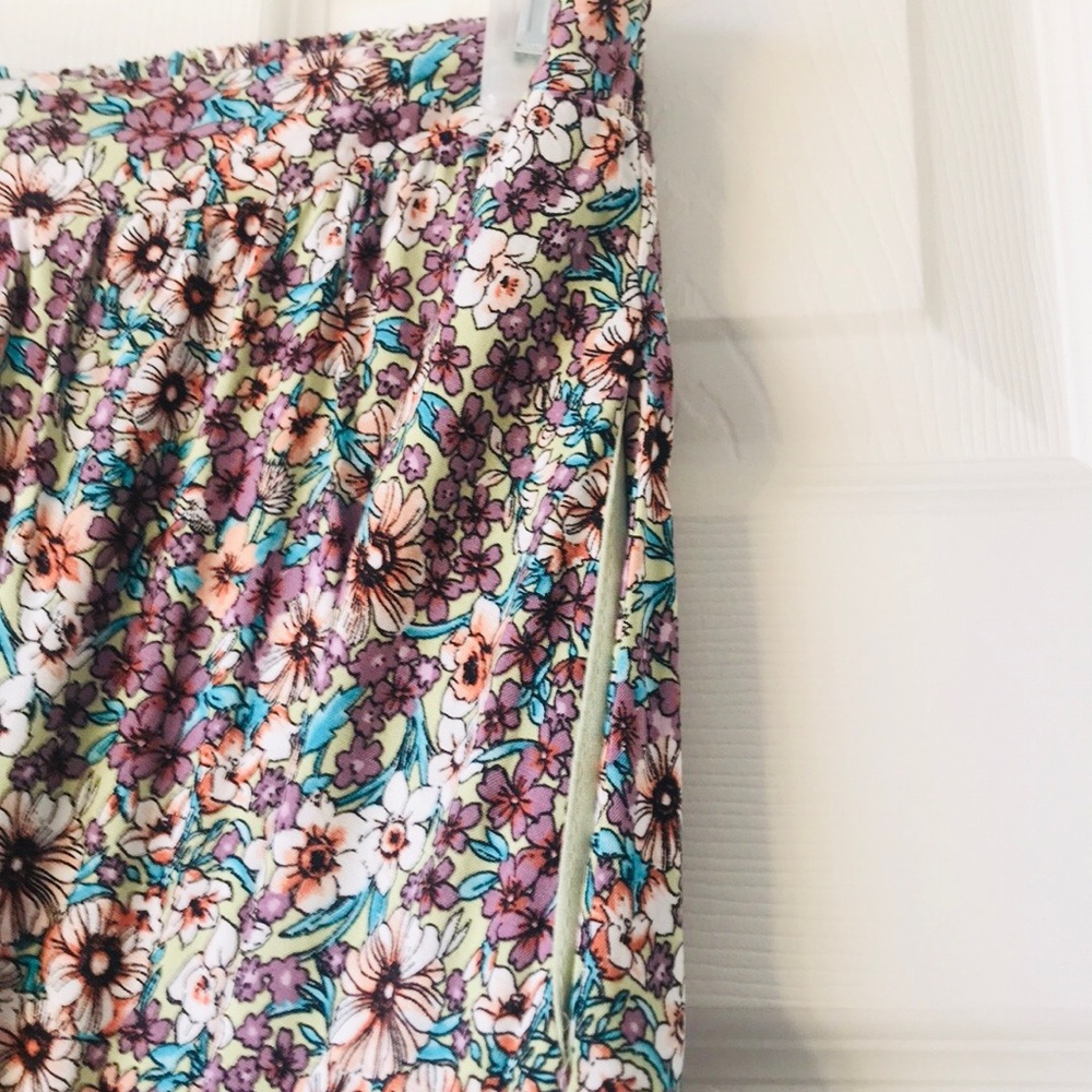 Sage Floral Print Tiered Skirt - Picture 5 of 10